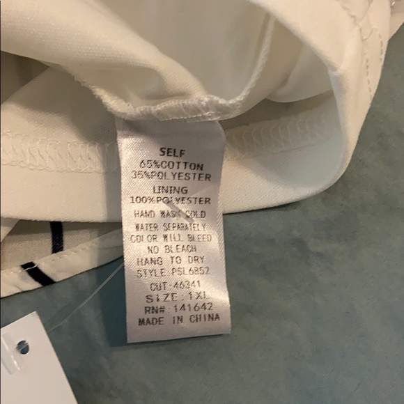 She + Sky 1X White with black & beige stripe dress - Picture 8 of 8